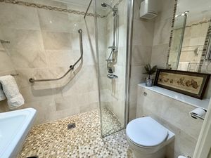 Wet/Shower Room- click for photo gallery